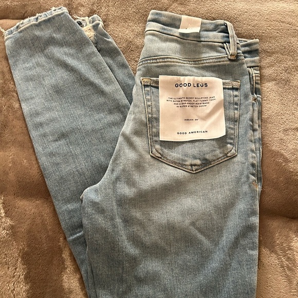 Good American Good Legs Skinny Jean - Picture 1 of 4